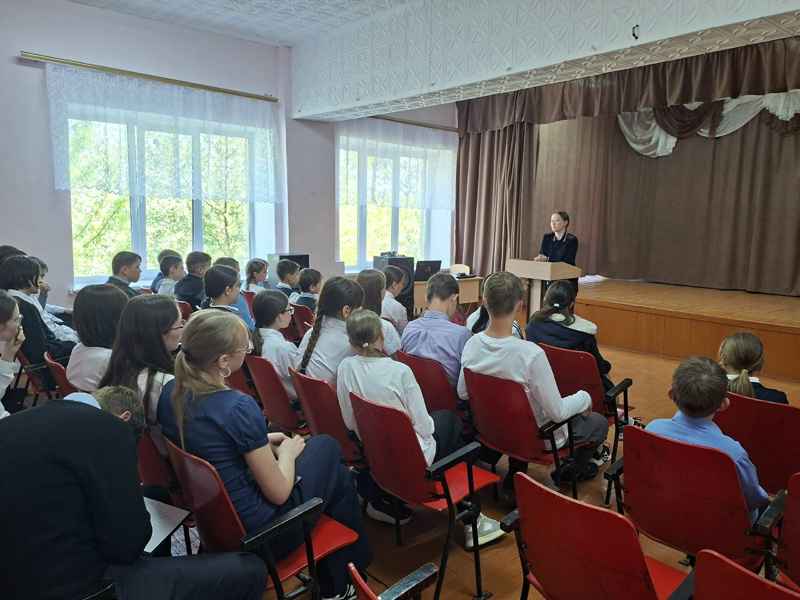 В школе прошла комплексная профилактическая беседа с представителями ПДН и КДН