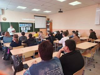 Накануне летних каникул в 6 "а" классе Ибресинской школы №1 прошло совместное родительское собрание с участием детей.
