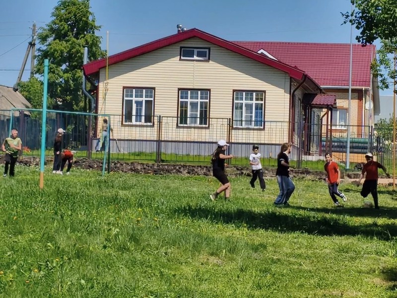 Товарищеский матч по футболу под девизом «Футбол против наркотиков!»