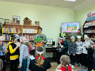 В пришкольном лагере день прошёл под знаком творчества, единства и спортивных побед!