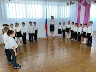 Церемонии поднятия Государственного флага Российской Федерации.