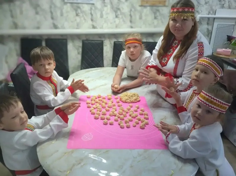 Четвёртый день детского акатуя: «Вкус акатуя: семейное кулинарное приключение»
