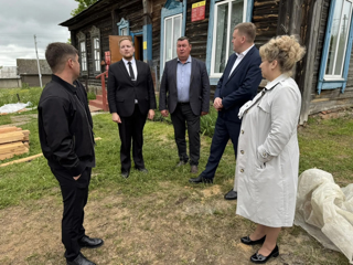 Капитальный ремонт в Сятра-Лапсарской школе продолжается