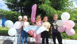 В МБОУ «Ибресинская СОШ №1» стартовала работа пришкольного лагеря «Весёлая галактика»
