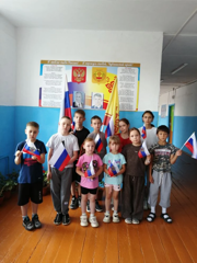 Сегодня в нашем пришкольном лагере – настоящий праздник! Отмечаем День России!