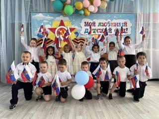 Познавательный час «День России - главный праздник Великой страны» в дошкольной группе