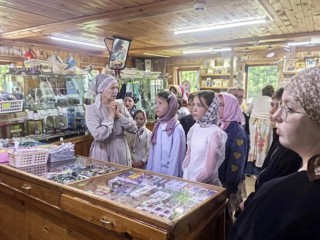 Ученики Янтиковской школы участвуют в проекте „Один день в монастыре“