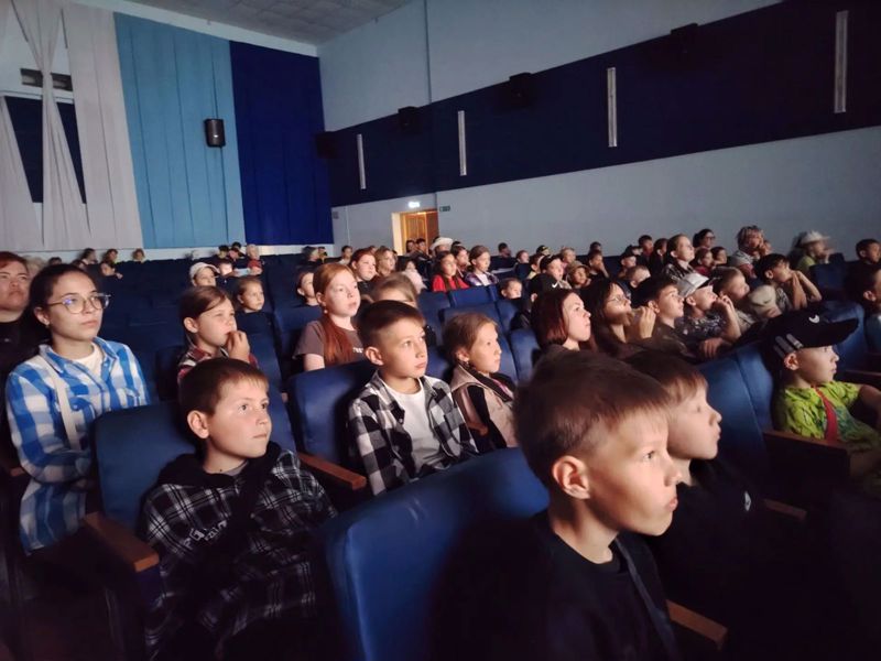 Кино в «Весёлой галактике»: просмотр фильма «Привет, Медведь»