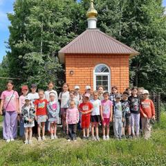 В пришкольном лагере — день открытий и традиций!