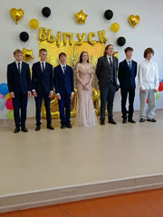 В добрый путь, выпускники! Вручение аттестатов в МБОУ «Атратская СОШ»