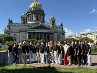 Международный грантовый многожанровый фестиваль «Мосты вдохновения», организованный фестивальным центром «Признание» (г. Санкт-Петербург).