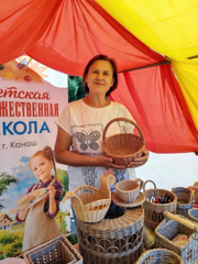Мастер-класс по изготовлению традиционного символа урожая-колосок из бумажной лозы.