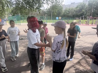 Богатый гном