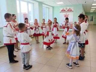 В пришкольном лагере «Лесная сказка» прошел тематический день, посвященный Чувашской Республике
