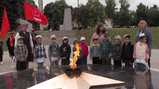 По родному краю с рюкзаком шагаю