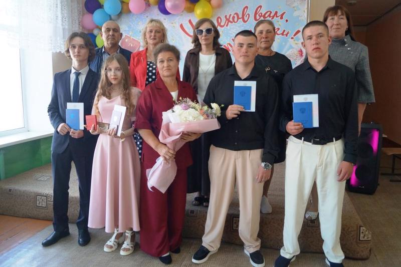 В добрый путь, выпускник!