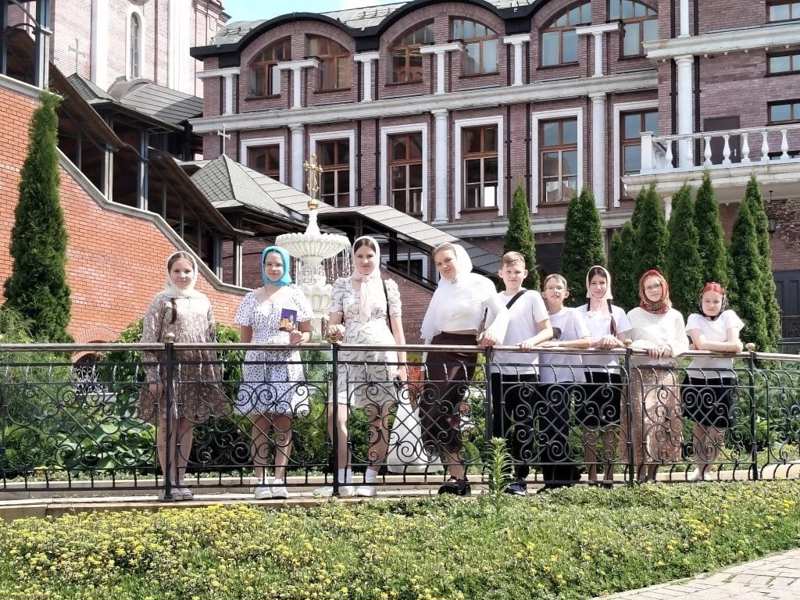Путь к духовным вершинам: экскурсия для юных сердец