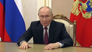 Обращение Владимира Путина к выпускникам школ