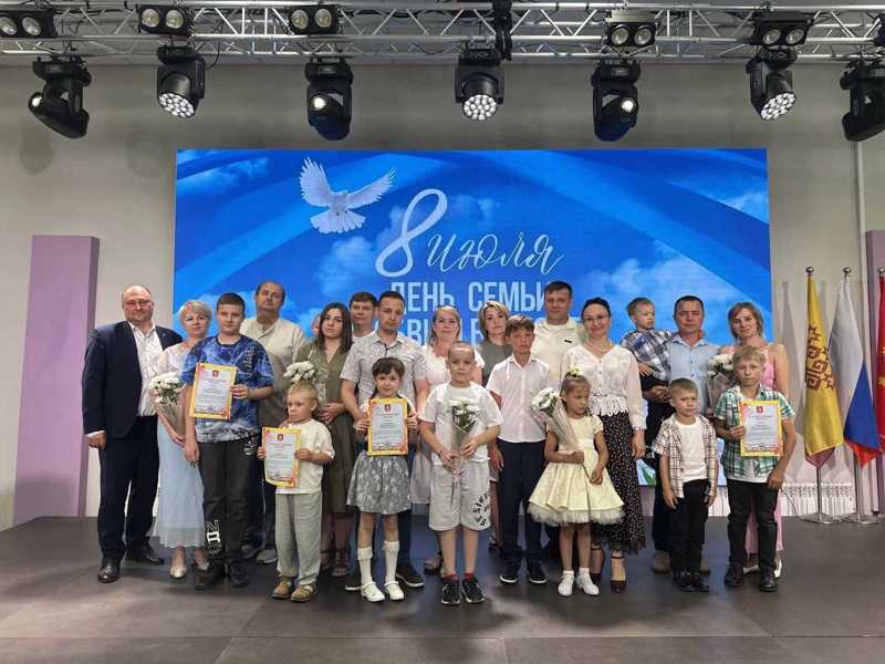 День семьи, любви и верности в Шумерле получился по-настоящему душевным!