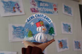 Волшебство своими руками: в Кувакинской школе отметили День снеговика