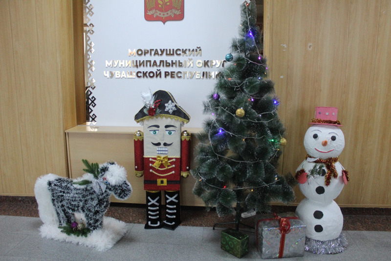 Районныйконкурс новогодних игрушек "Новогоднее чудо своими руками"