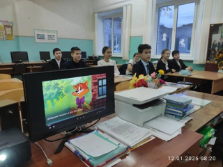 В школе прошло занятие «Разговоры о важном»: школьники узнали, как создаются мультфильмы.