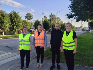 Родители 8б класса всегда за безопасность на дорогах.