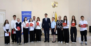 Первый шаг во взрослую жизнь!