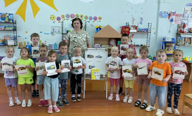 Тематическая неделя "Разные машины".
