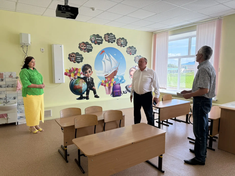 В МБОУ "Новобайбатыревская СОШ" состоялась ежегодная приемка к новому учебному году