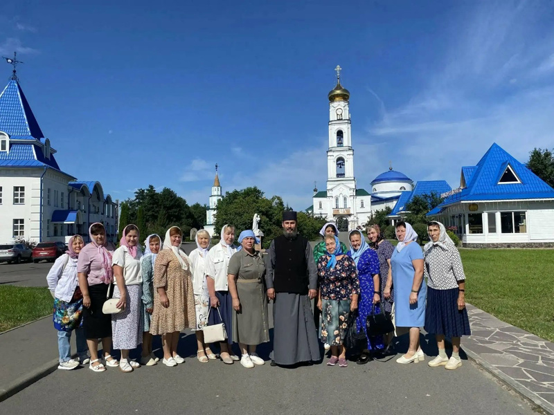 Паломническая поездка педагогов Янтиковского муниципального округа в Раифский Богородицкий мужской монастырь