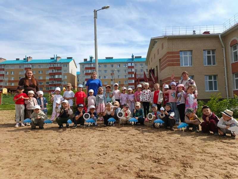 Чистое небо, звонкий смех: день ВВС глазами наших детей.