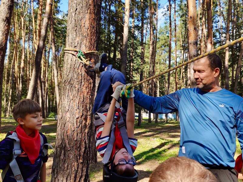 «Зарница» в лагере «Соснячок»: дух команды и настоящий драйв!