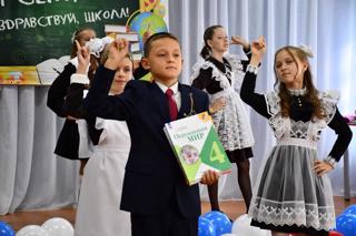 День знаний в Ахматовской школе: праздник, улыбки и первый звонок!