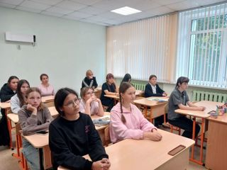 Классный час ко Дню солидарности в борьбе с терроризмом  «Будущее без терроризма, терроризм без будущего"