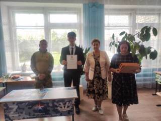 1000133821.jpg