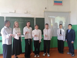 Патриотический час в школе: помним, чтим, не допускаем!