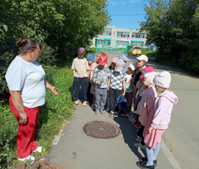 Безопасность на улице. Старшая группа "Б"