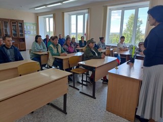 Сегодня в нашей школе прошло общешкольное родительское собрание