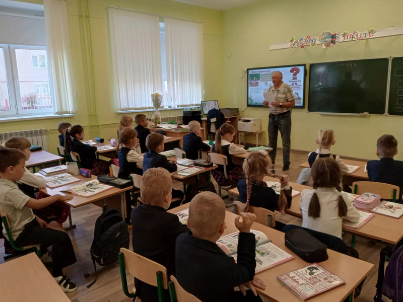 Если слышишь сирену: что делать первокласснику в школе