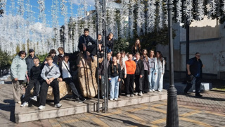 Учащиеся 8Б класса приняли участие в культурно-просветительской программе «Единство — в многообразии»