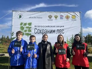 Активисты «Движения Первых» Вурнарской СОШ №2 приняли участие в акции «Сохраним лес» и высадили деревья!