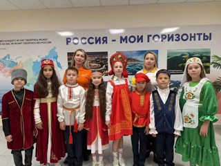 Большой хоровод дружбы в школе №3 Канаша!