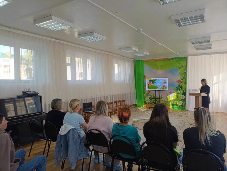 Работа семейного клуба в детском саду "Солнышко"