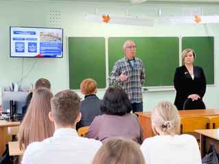 «Урок парламентаризма» в нашей школе: поговорили о власти, законах и том, как менять жизнь вокруг!