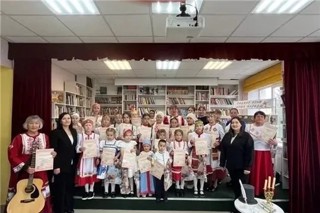 В День языков народов Российской Федерации в центральной библиотеке прошёл творческий конкурс чтецов!