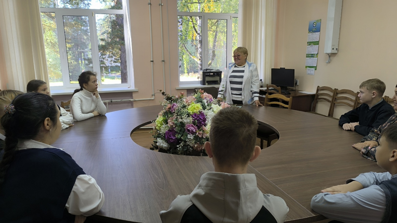 Ребятам о ЗОЖ: почему важно высыпаться, двигаться, беречь своё здоровье и хорошее настроение