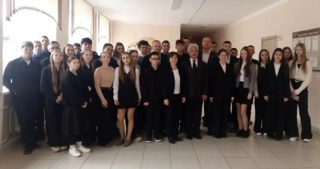 «Уроки парламентаризма»