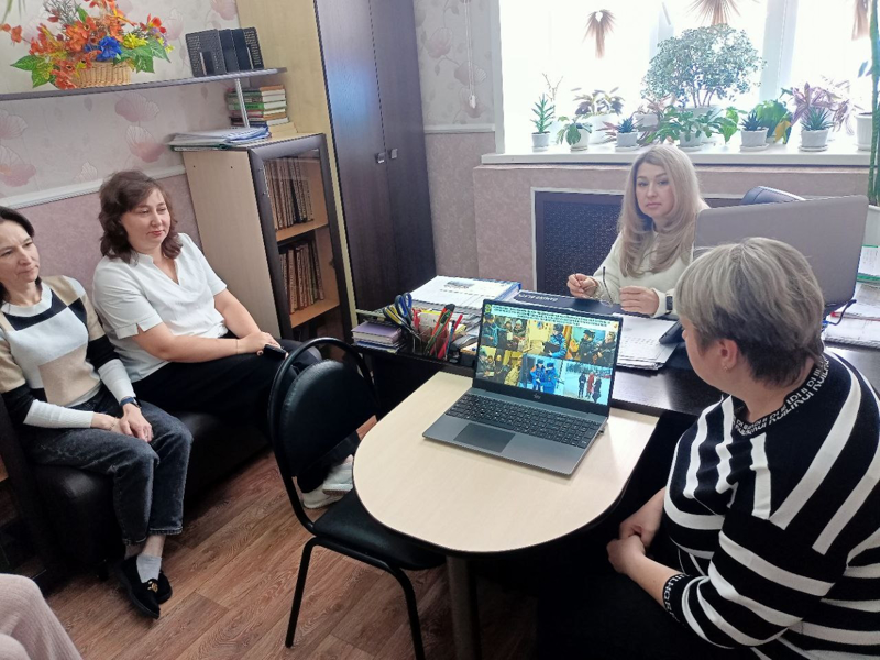 Информационный час