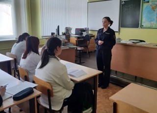 Профилактические беседы с обучающимися 9-х классов